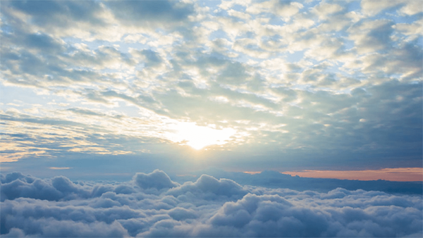 آسمان گیلان میان ابر و آفتاب مردد است آسمان گیلان میان ابر و آفتاب مردد است