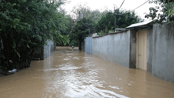 بارشهای شدید و سیلآسا در گیلان بارشهای شدید و سیلآسا در گیلان